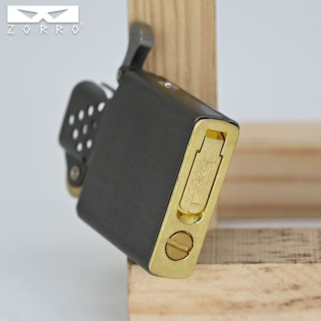 Zorro Inserto in titanio Accen - Lighter Insert Zippo recensione e prezzo
